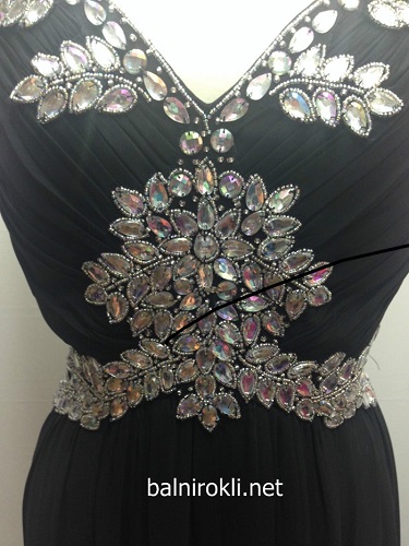 абитуриентска бална рокля с диаманти