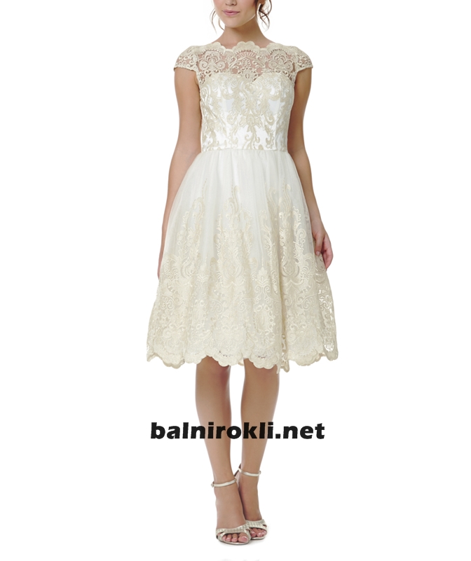 дантелена къса официална рокля в бяло