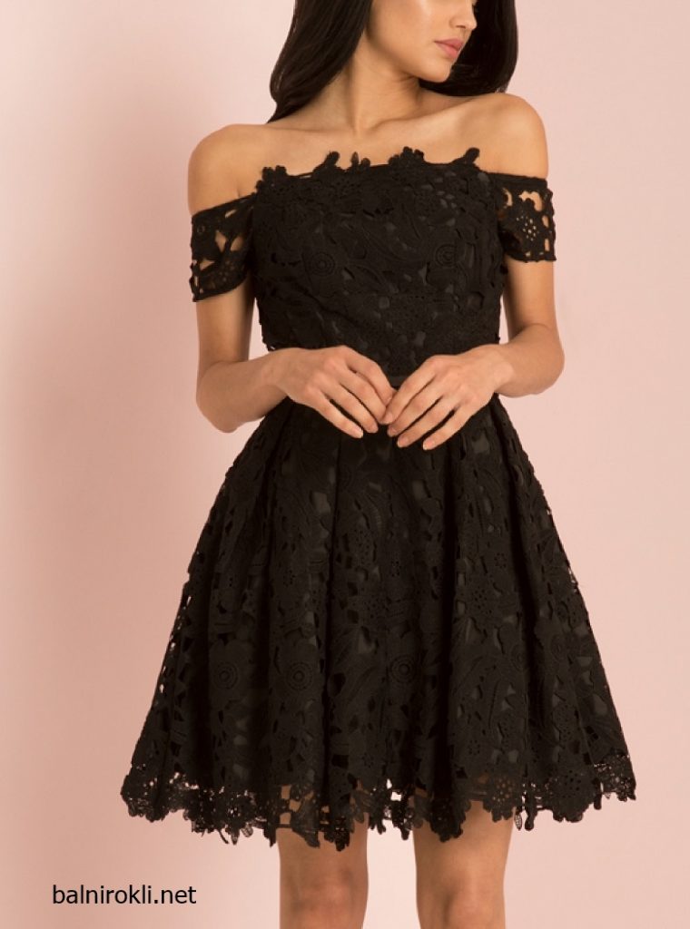 малка черна рокля дантела