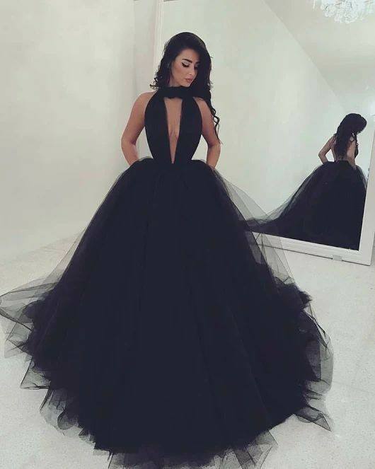 дълга черна официална бална рокля