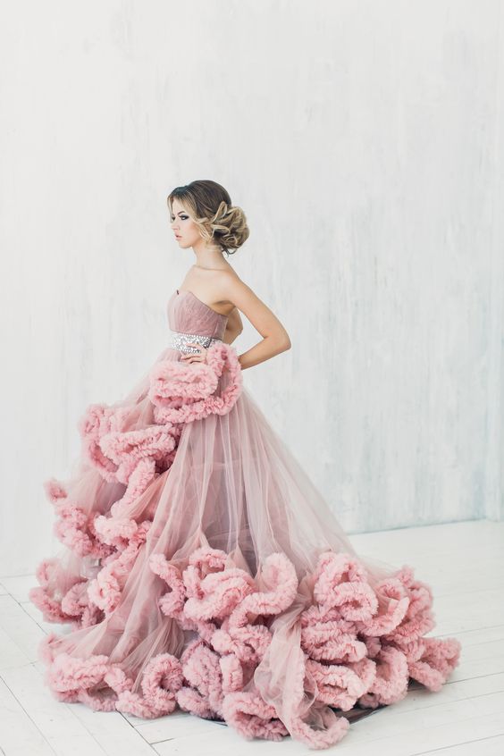 розова бална рокля
