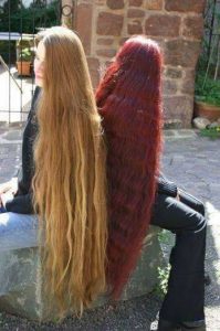 дълга коса до коленете
