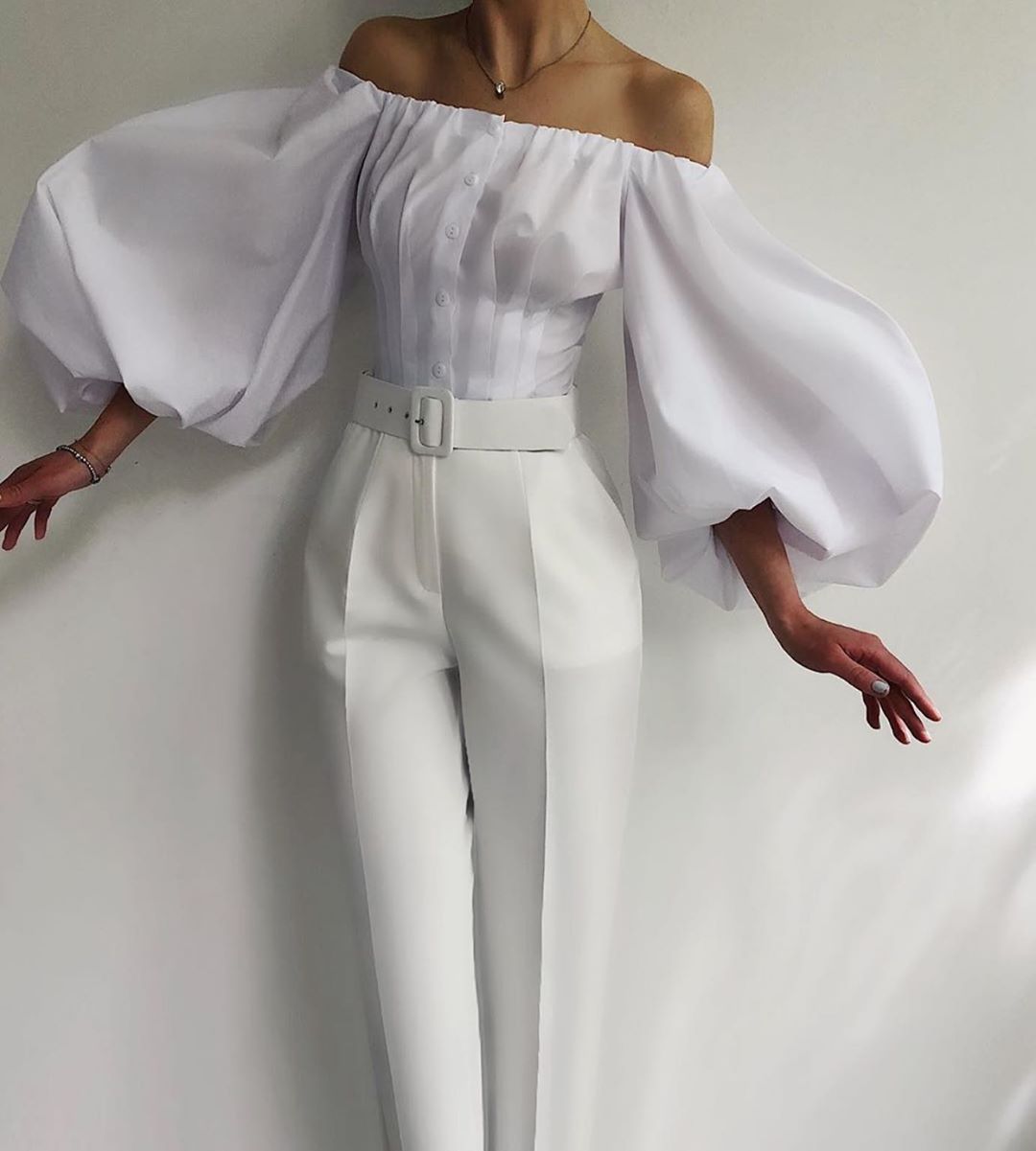 Кралица на лятото: 26 перфектни модерни летни идеи в бяло,Мода в Бяло